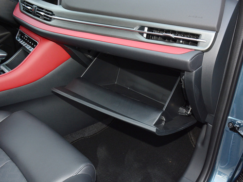 2022款 长安CS55 PLUS 蓝鲸版 1.5T DCT尊贵型