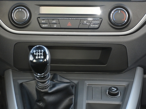 2021款 金杯海狮王 2.0L商务王系列舒享型标准顶9座1TZS