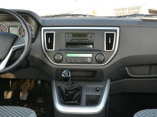 2021款 金杯海狮王 2.0L商务王系列舒享型标准顶9座1TZS