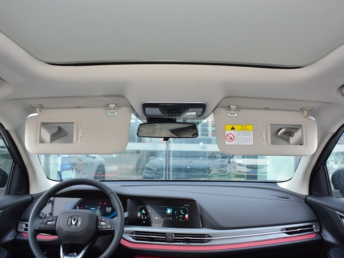 2022款 长安CS55 PLUS 蓝鲸版 1.5T DCT尊贵型