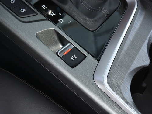 2022款 长安CS55 PLUS 蓝鲸版 1.5T DCT尊贵型