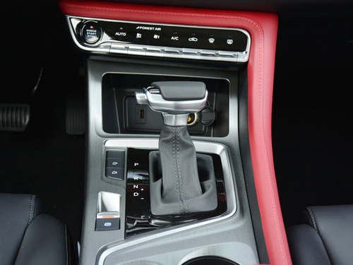 2022款 长安CS55 PLUS 蓝鲸版 1.5T DCT尊贵型