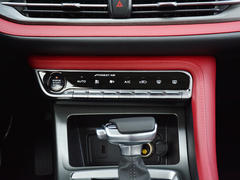 2022款 长安CS55 PLUS 蓝鲸版 1.5T DCT尊贵型