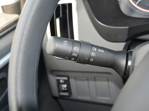 2021款 金杯海狮王 2.0L商务王系列舒享型标准顶9座1TZS