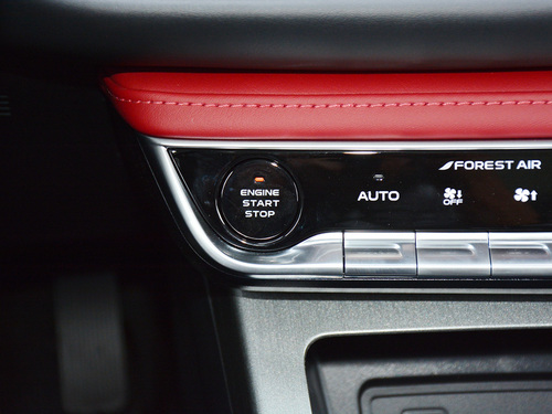 2022款 长安CS55 PLUS 蓝鲸版 1.5T DCT尊贵型