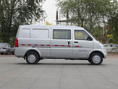 2021款 五菱荣光  1.5L加长基本型封窗车5座L3C