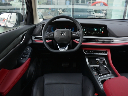 2022款 长安CS55 PLUS 蓝鲸版 1.5T DCT尊贵型