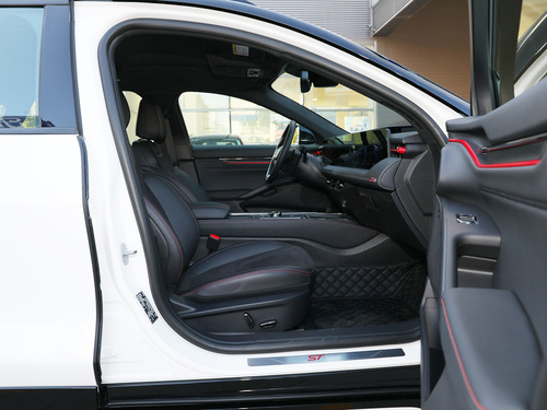 2022款 EVOS  EcoBoost 245 运动版