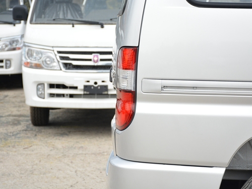 2021款 金杯海狮王 2.0L商务王系列舒享型标准顶9座1TZS