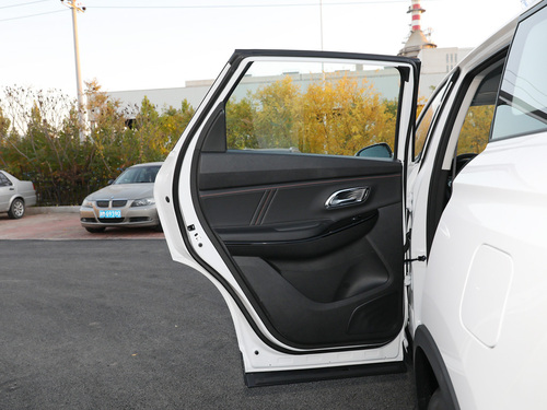 2022款 长安欧尚X7 PLUS 1.5T 蓝鲸自动尊享型