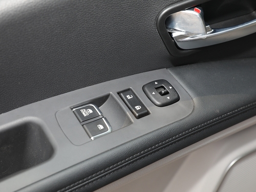 2021款 瑞风M4 2.0L 手动商务版