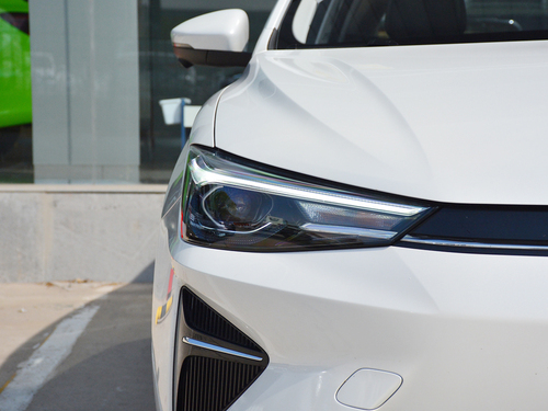 2021款 荣威Ei5 500 倾慕版