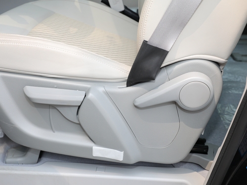 2021款 瑞风M4 2.0L 手动商务版