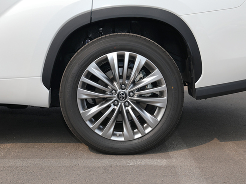 2022款 汉兰达 双擎 2.5L 四驱至尊版 7座