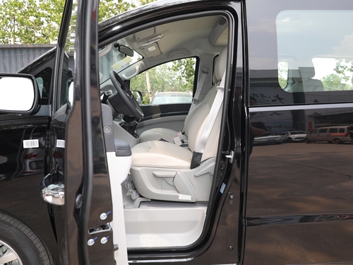 2021款 瑞风M4 2.0L 手动商务版