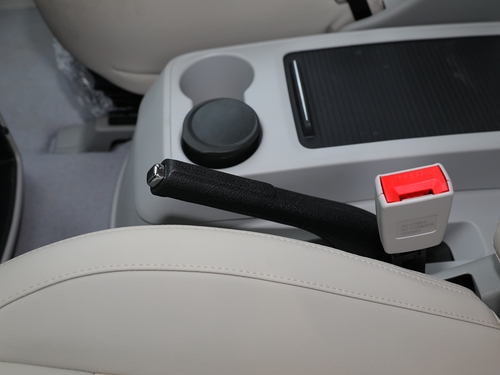 2021款 瑞风M4 2.0L 手动商务版