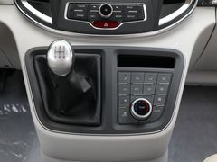 2021款 瑞风M4 2.0L 手动商务版