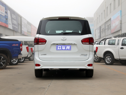 2022款 上汽大通 G10 2.0T 手动超值版 汽油 7座