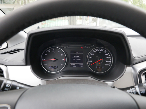 2021款 瑞风M4 2.0L 手动商务版