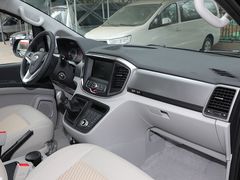 2021款 瑞风M4 2.0L 手动商务版