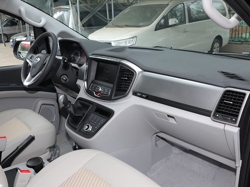 2021款 瑞风M4 2.0L 手动商务版