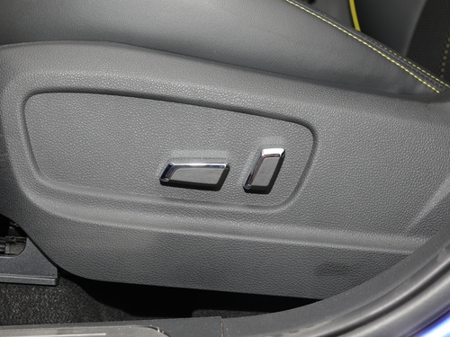 2020款 奔腾E01 空间曲率型