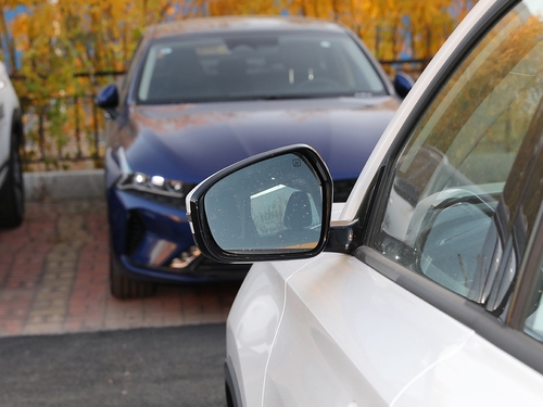 2022款 长安欧尚X7 PLUS 1.5T 蓝鲸自动尊享型