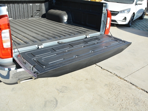 2021款 大将军 2.0T装甲大将军自动两驱休闲版尊享型标箱4G20TI5