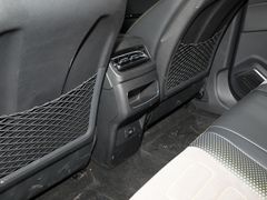 2020款 奔腾E01 空间曲率型