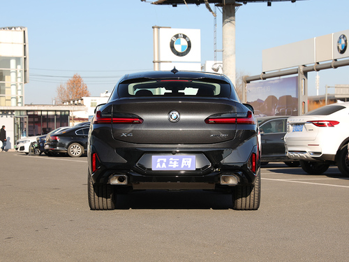 2022款 宝马X4 xDrive 30i M运动套装