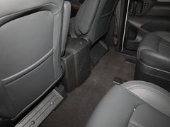 2022款 上汽大通 G10 2.0T 手动超值版 汽油 7座