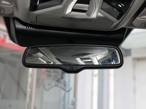 2020款 奔腾E01 空间曲率型