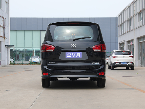 2021款 上汽大通G10 2.0T 自动智享版 汽油 7座