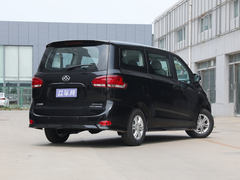 2021款 上汽大通G10 2.0T 自动智享版 汽油 7座