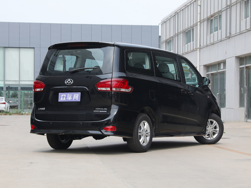 2021款 上汽大通G10 2.0T 自动智享版 汽油 7座