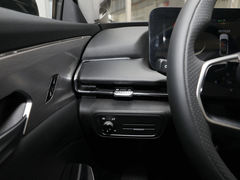 2020款 奔腾E01 空间曲率型