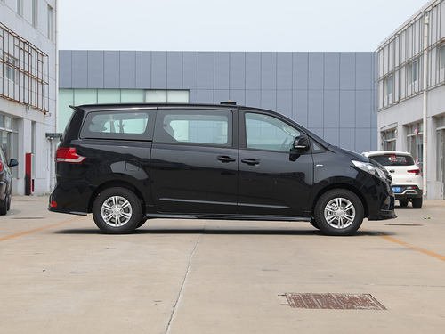 2021款 上汽大通G10 2.0T 自动智享版 汽油 7座