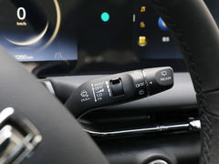 2020款 奔腾E01 空间曲率型