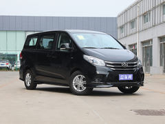 2021款 上汽大通G10 2.0T 自动智享版 汽油 7座