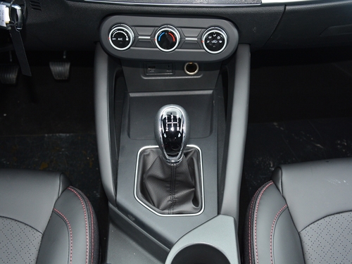 2022款 风光500 1.5L 手动悦享型