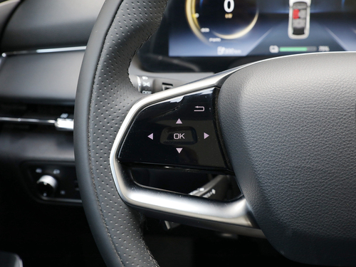 2020款 奔腾E01 空间曲率型