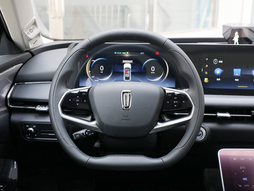 2020款 奔腾E01 空间曲率型