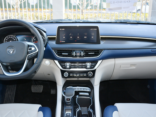 2021款 大将军 2.0T装甲大将军自动两驱休闲版尊享型标箱4G20TI5