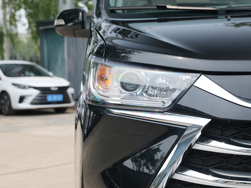 2021款 瑞风M4 2.0L 手动商务版