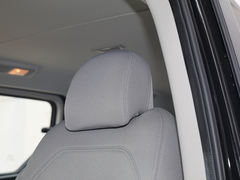 2021款 上汽大通G10 2.0T 自动智享版 汽油 7座