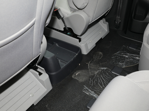 2021款 上汽大通G10 2.0T 自动智享版 汽油 7座