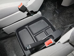 2021款 上汽大通G10 2.0T 自动智享版 汽油 7座