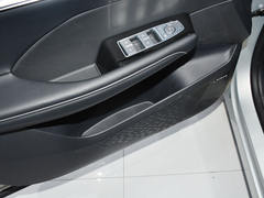 2022款 荣威RX5 MAX 330TGI 自动有为尊贵版