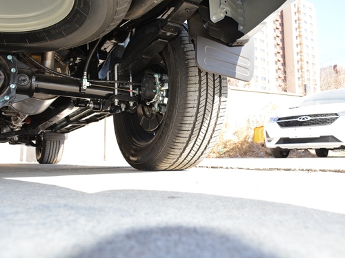 2021款 大将军 2.0T装甲大将军自动两驱休闲版尊享型标箱4G20TI5