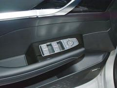 2022款 荣威RX5 MAX 330TGI 自动有为尊贵版